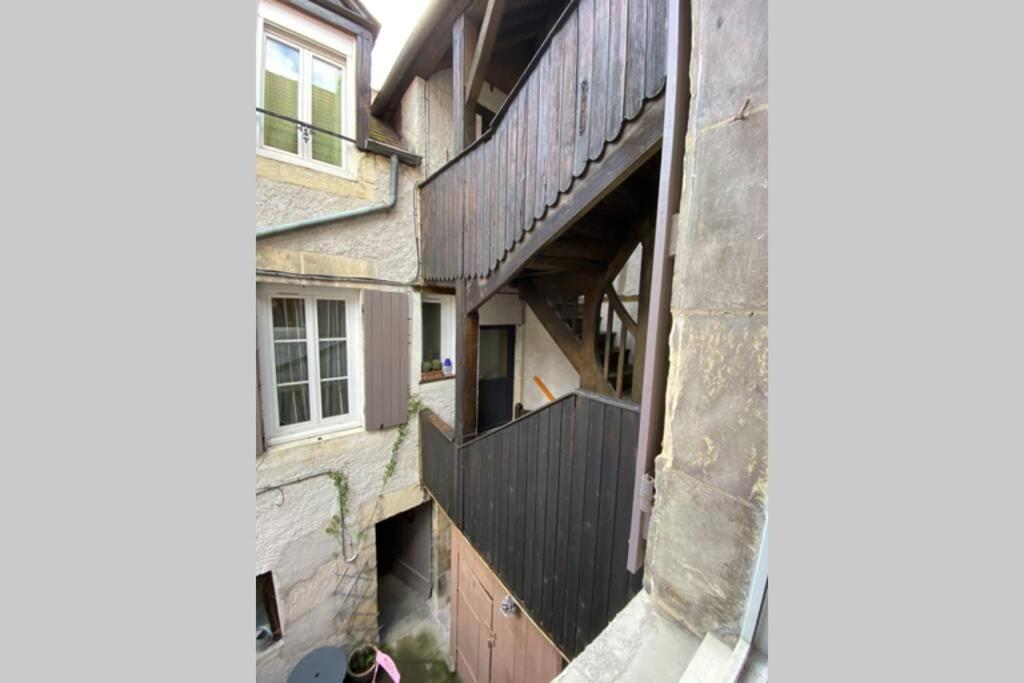 Апартаменти Le Puits Du Bourg Невер Екстер'єр фото